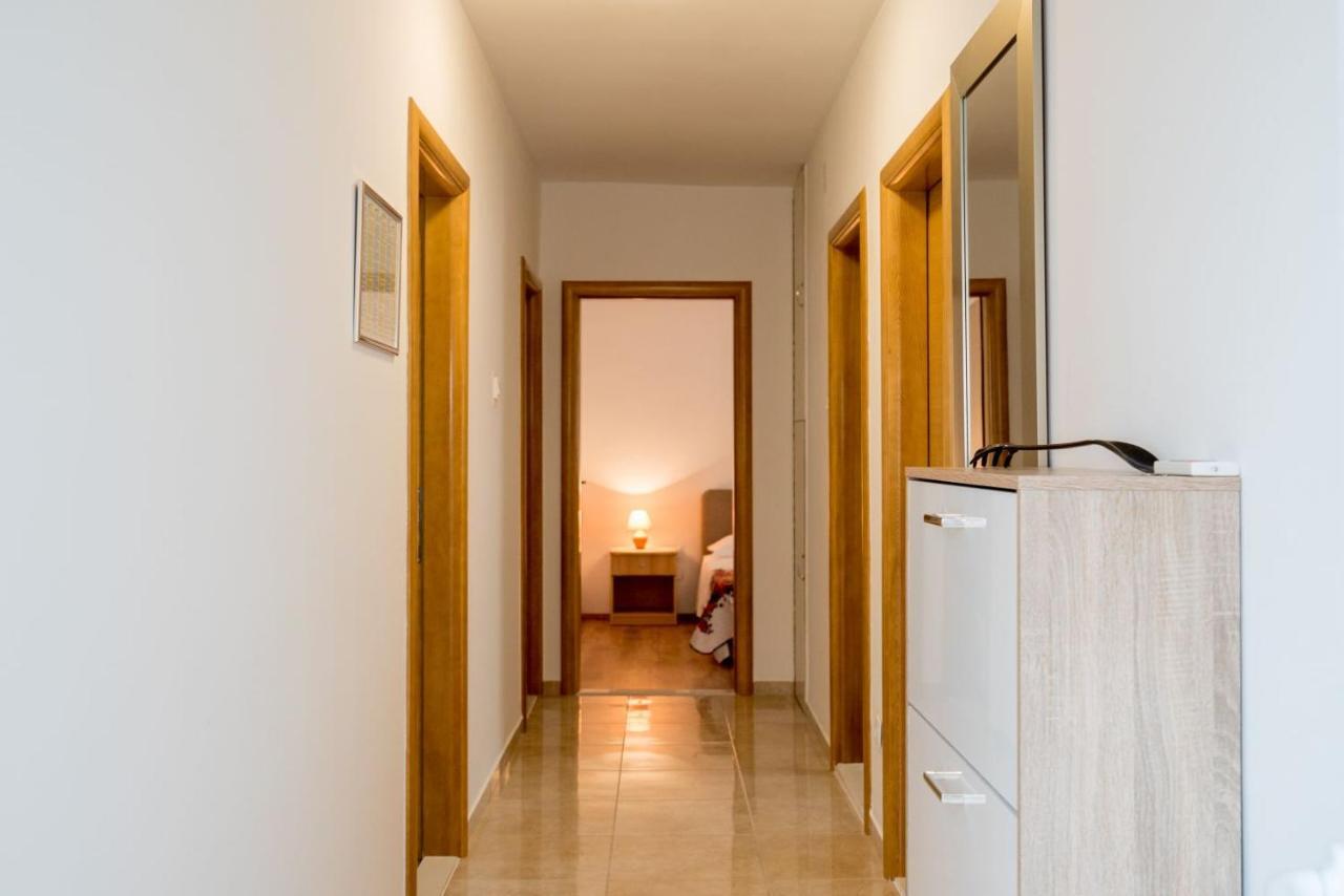 Apartment Anteo Free Parking Split Eksteriør billede